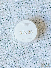 Load image into Gallery viewer, 6 CAVITY ROUND CLAMSHELL WAX MELT