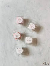 Load image into Gallery viewer, SINGLE CLAMSHELL WAX MELT