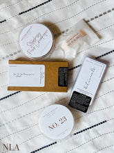 Load image into Gallery viewer, BOTANICAL SNAP BAR WAX MELT